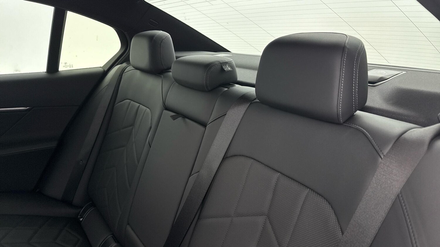 Used BMW i5 2025 for sale - 77306297: Photo 12