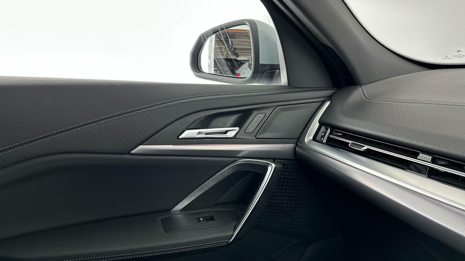 Used BMW iX2 2025 for sale - 76818916: Photo 32