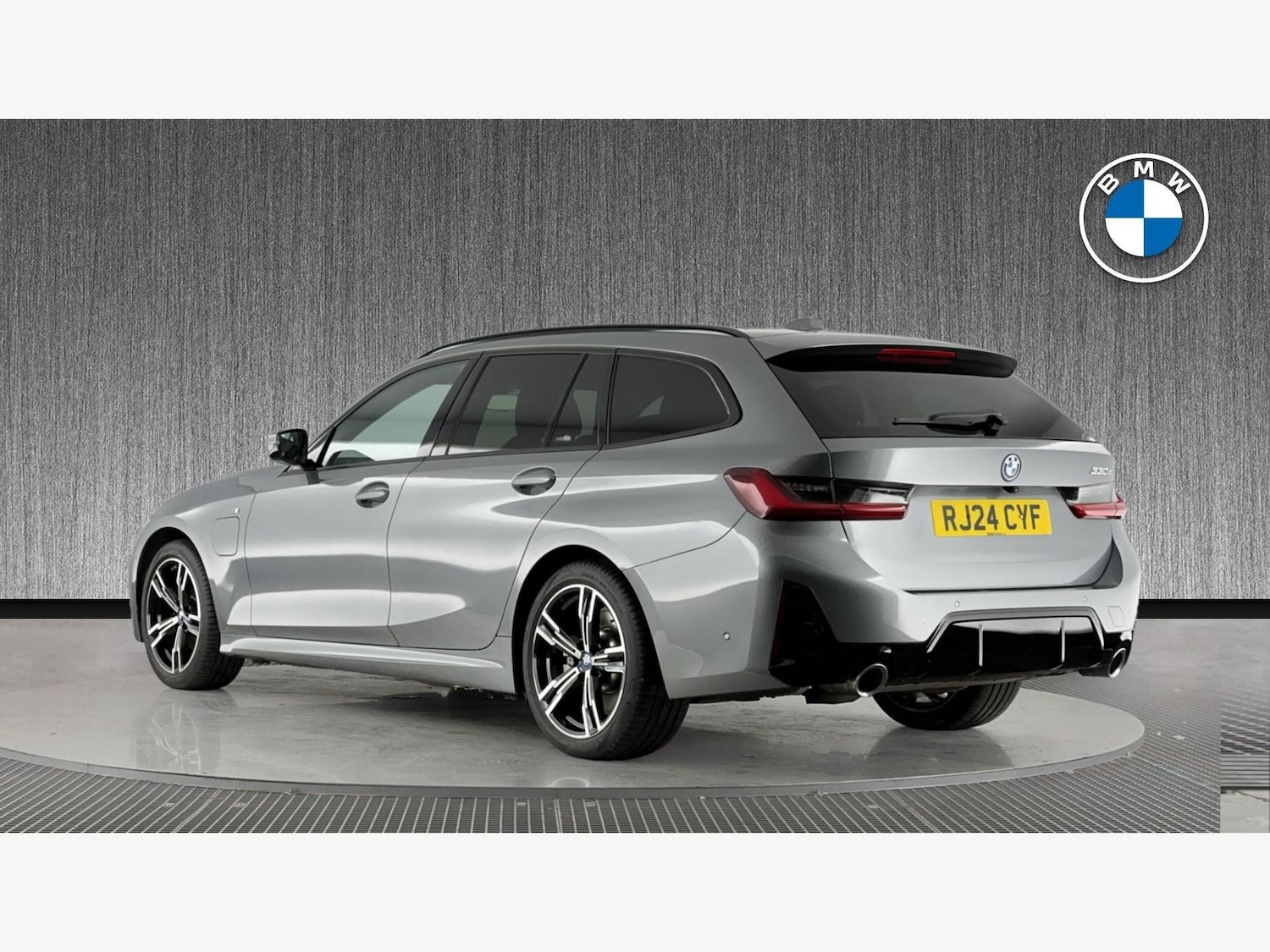 Used BMW 3 Series 2024 for sale - 76818932: Photo 2