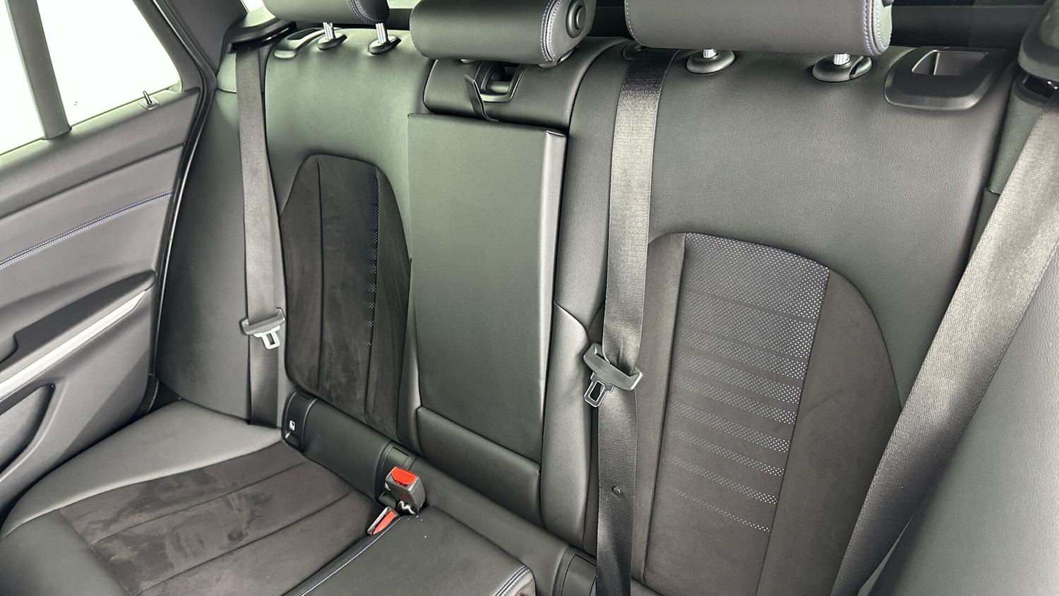 Used BMW 3 Series 2024 for sale - 76818932: Photo 25