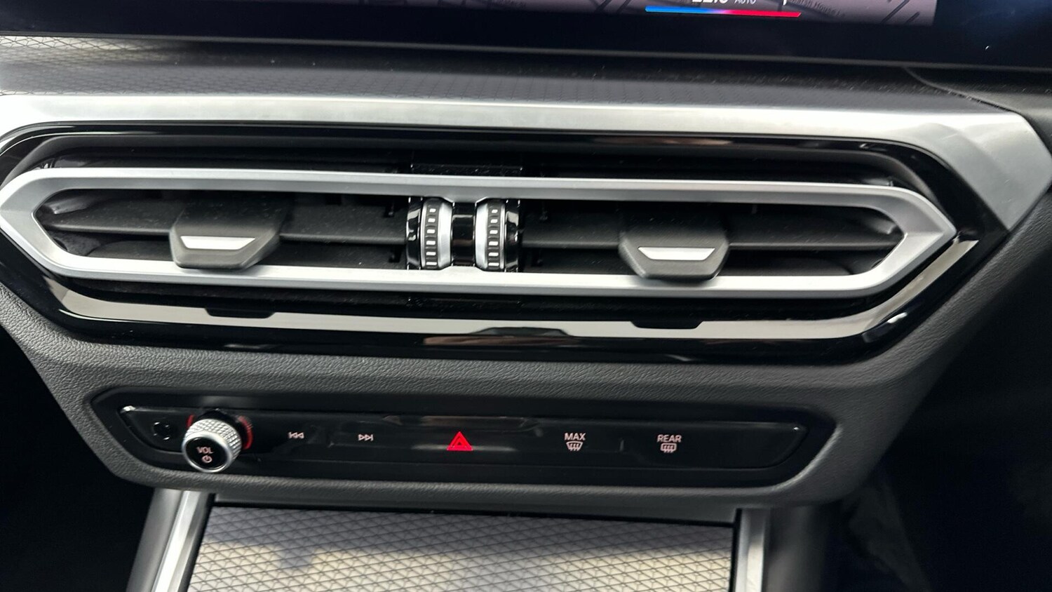 Used BMW 3 Series 2024 for sale - 76818932: Photo 33