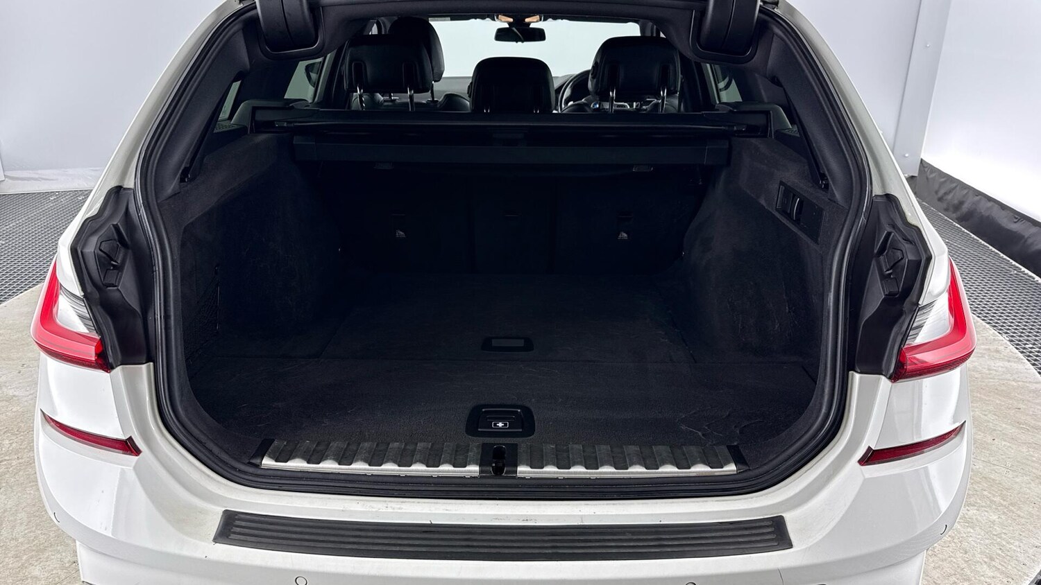 Used BMW 3 Series for sale - 77387750: Photo 13