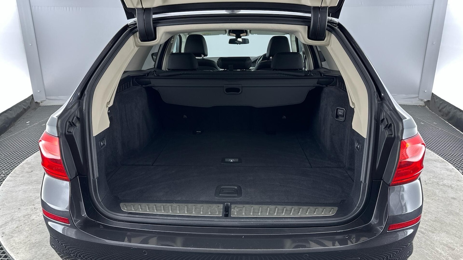 Used BMW 5 Series 2018 for sale - 77108782: Photo 13