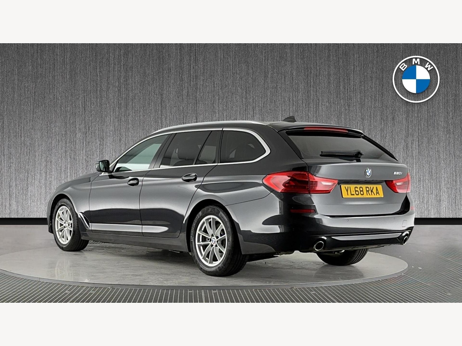 Used BMW 5 Series 2018 for sale - 77108782: Photo 2