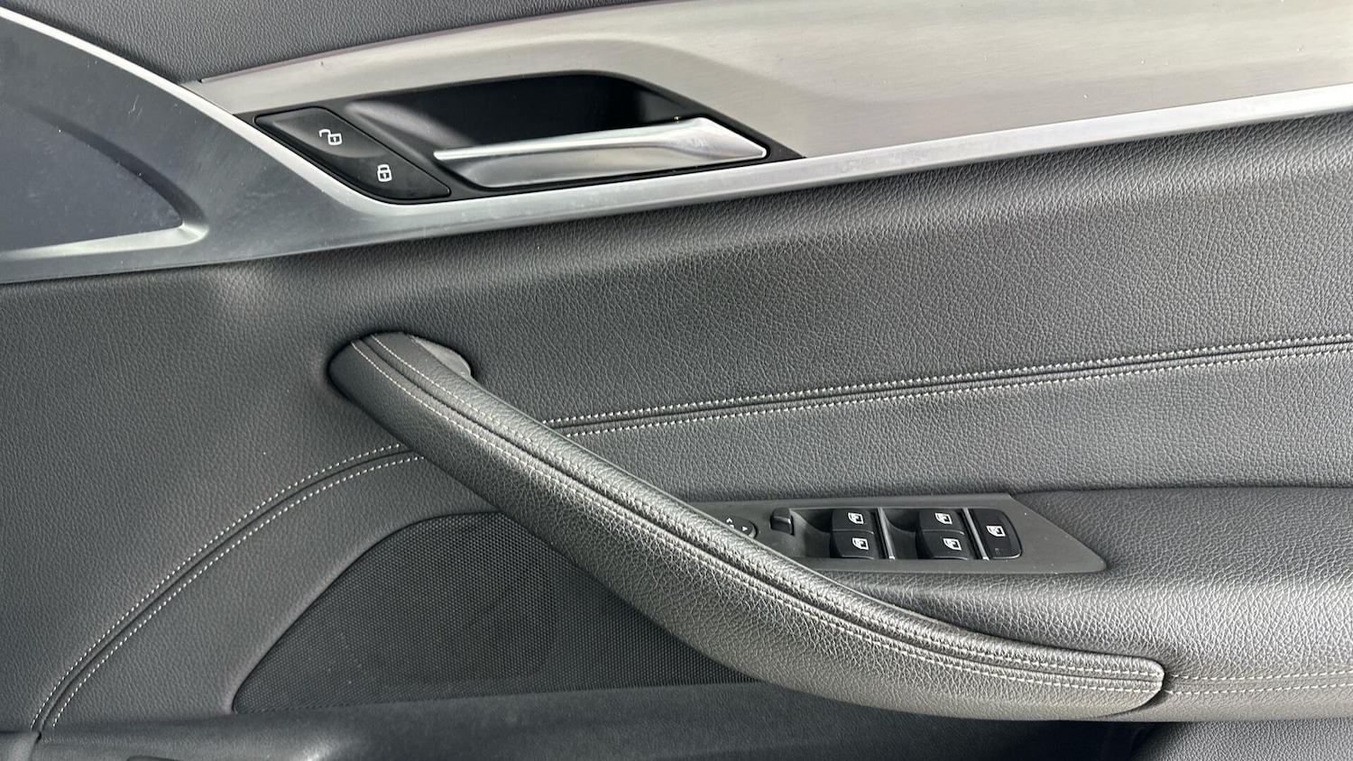 Used BMW 5 Series 2018 for sale - 77108782: Photo 20