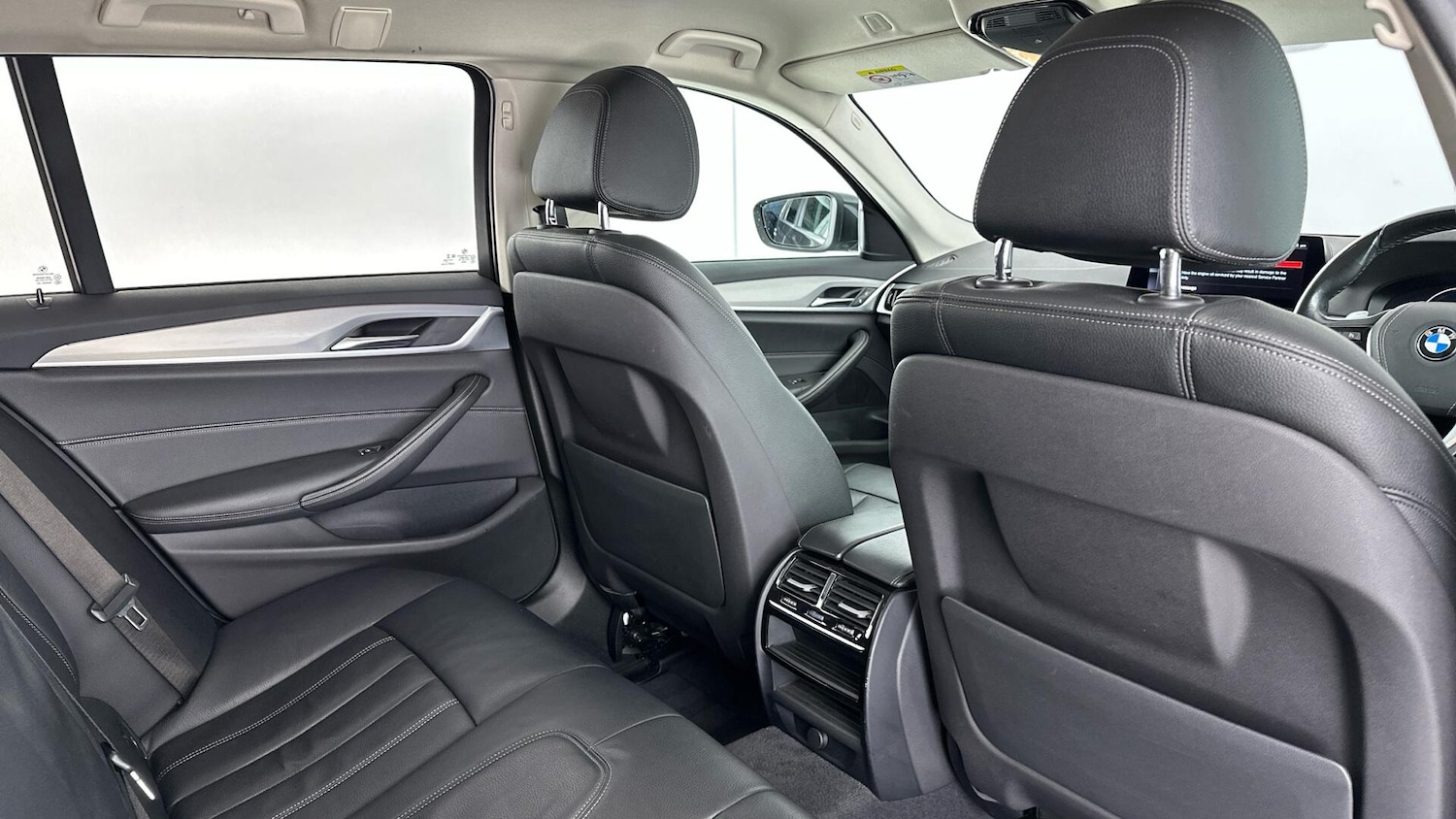 Used BMW 5 Series 2018 for sale - 77108782: Photo 27