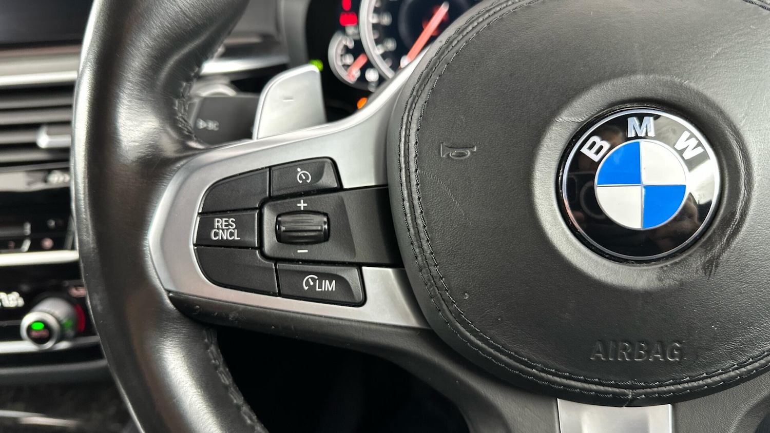 Used BMW 5 Series 2017 for sale - 76965285: Photo 17