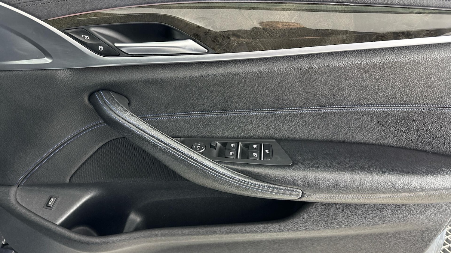 Used BMW 5 Series 2017 for sale - 76965285: Photo 20