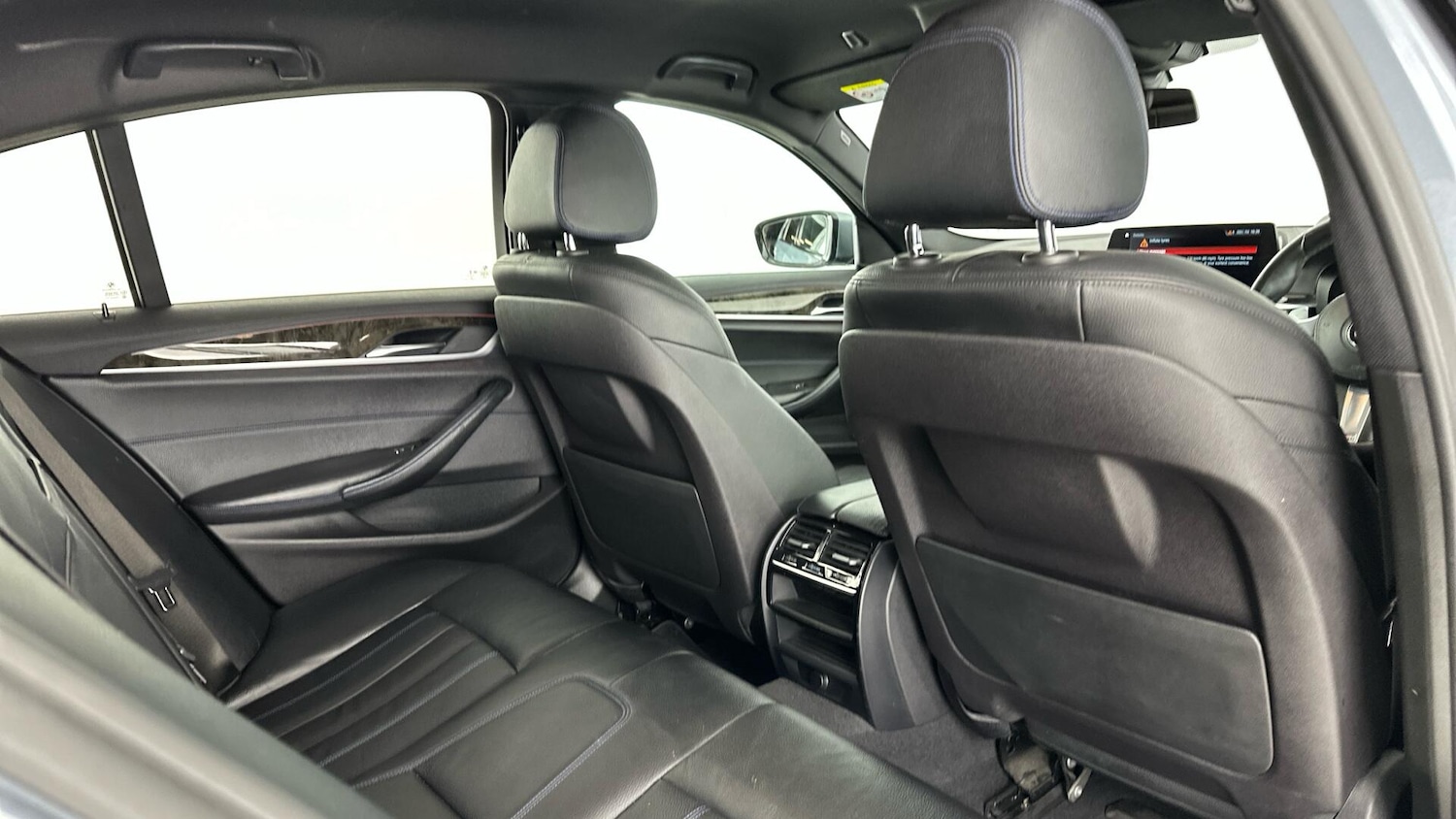 Used BMW 5 Series 2017 for sale - 76965285: Photo 27