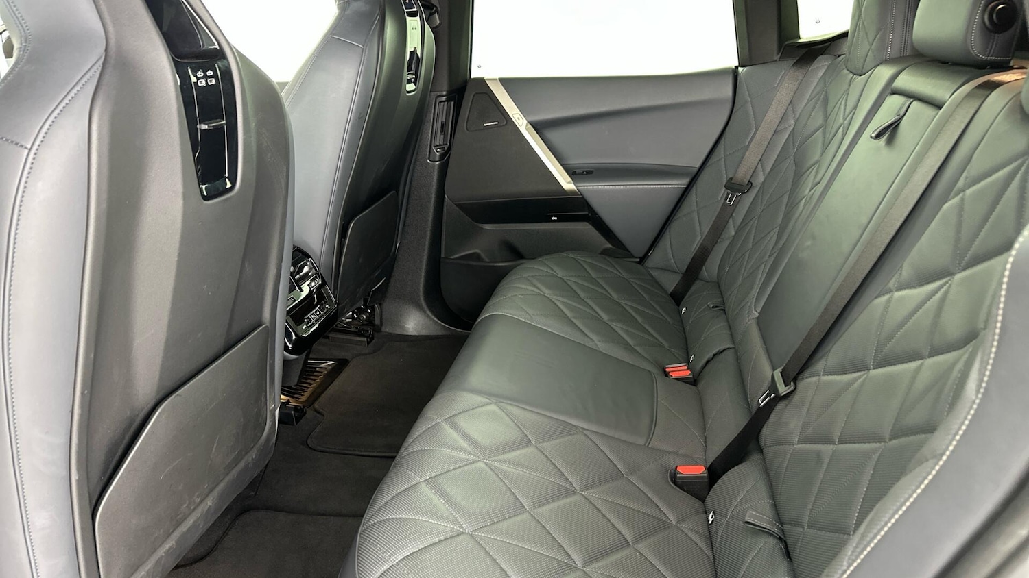 Used BMW iX 2022 for sale - 77216037: Photo 12