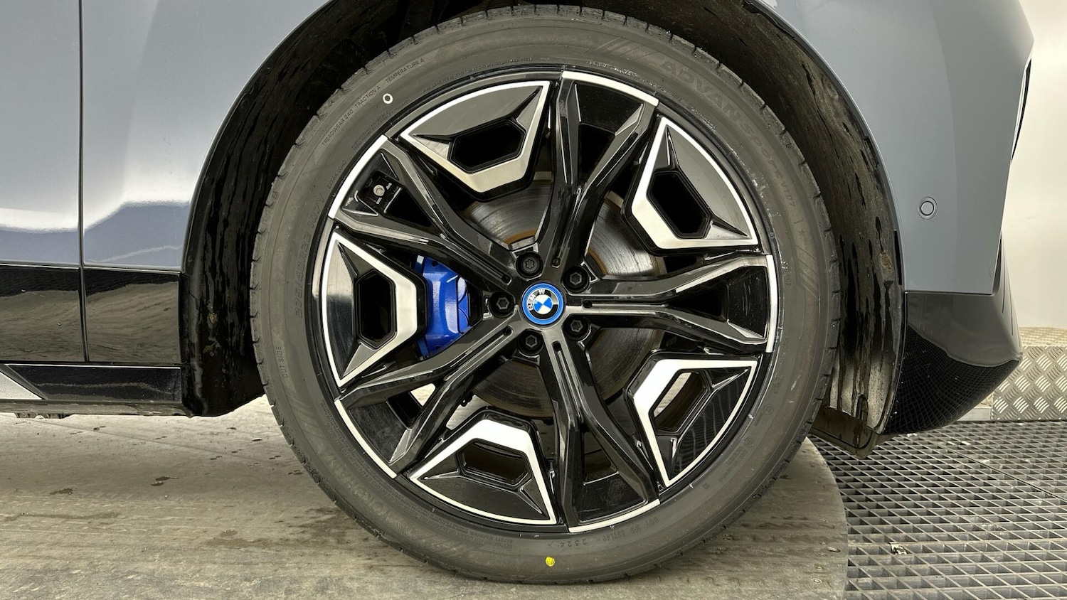 Used BMW iX 2022 for sale - 77216037: Photo 14