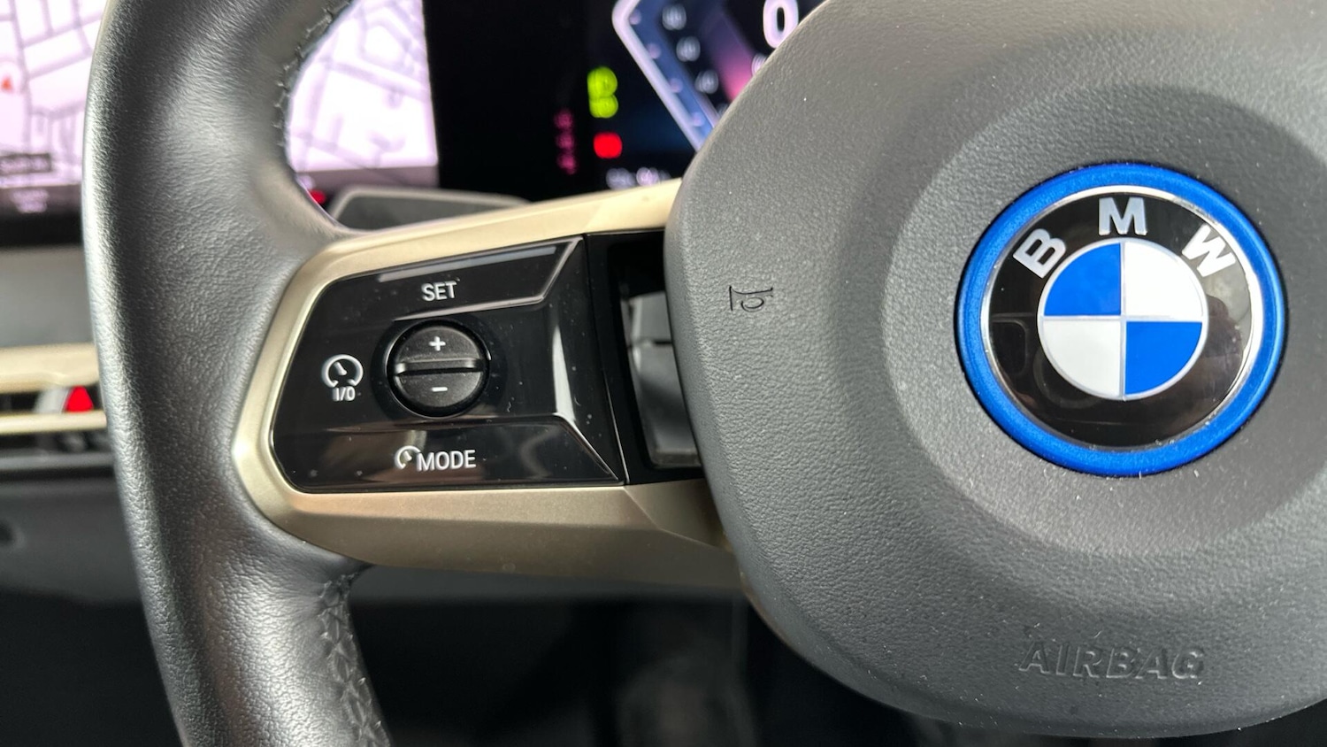 Used BMW iX 2022 for sale - 77216037: Photo 17