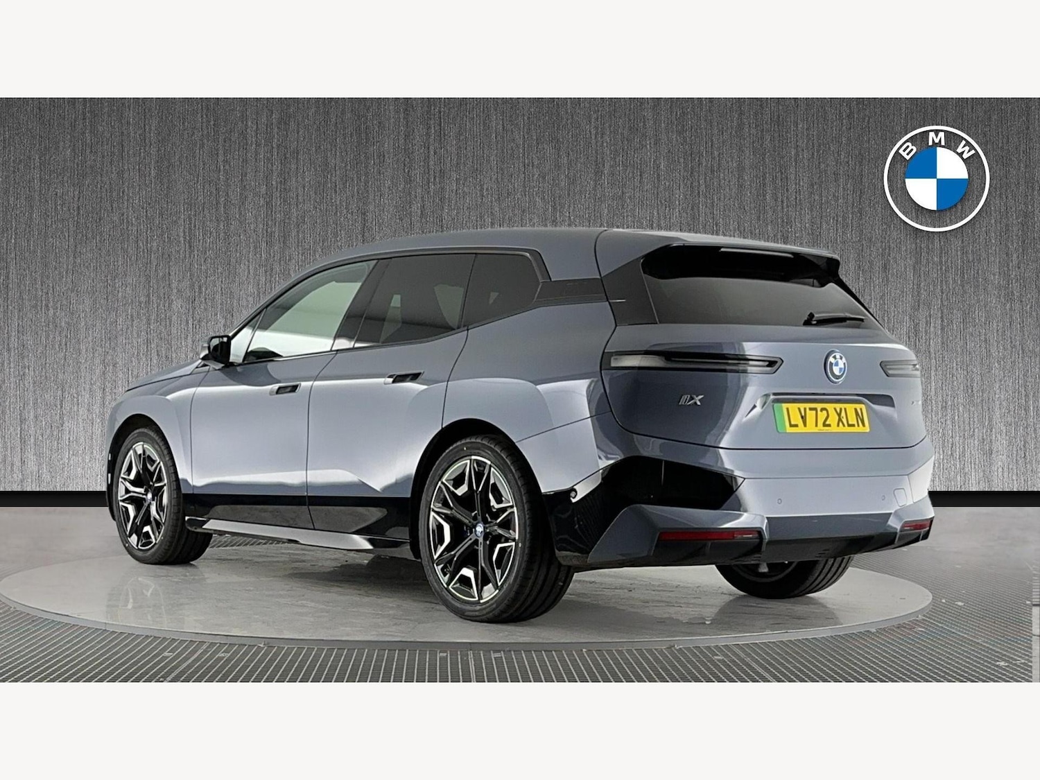 Used BMW iX 2022 for sale - 77216037: Photo 2