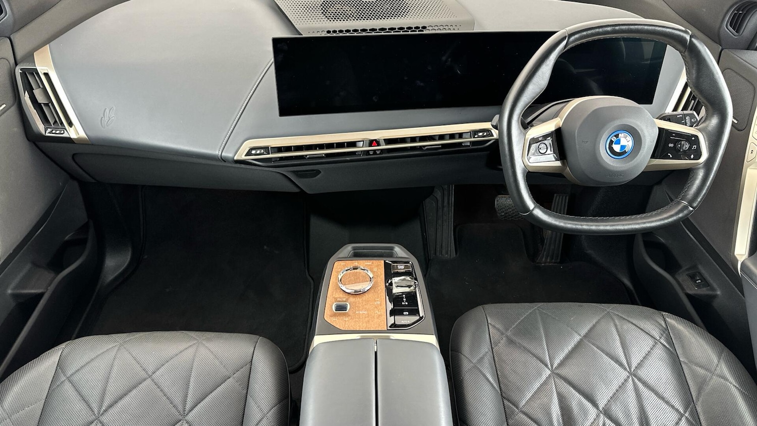 Used BMW iX 2022 for sale - 77216037: Photo 4