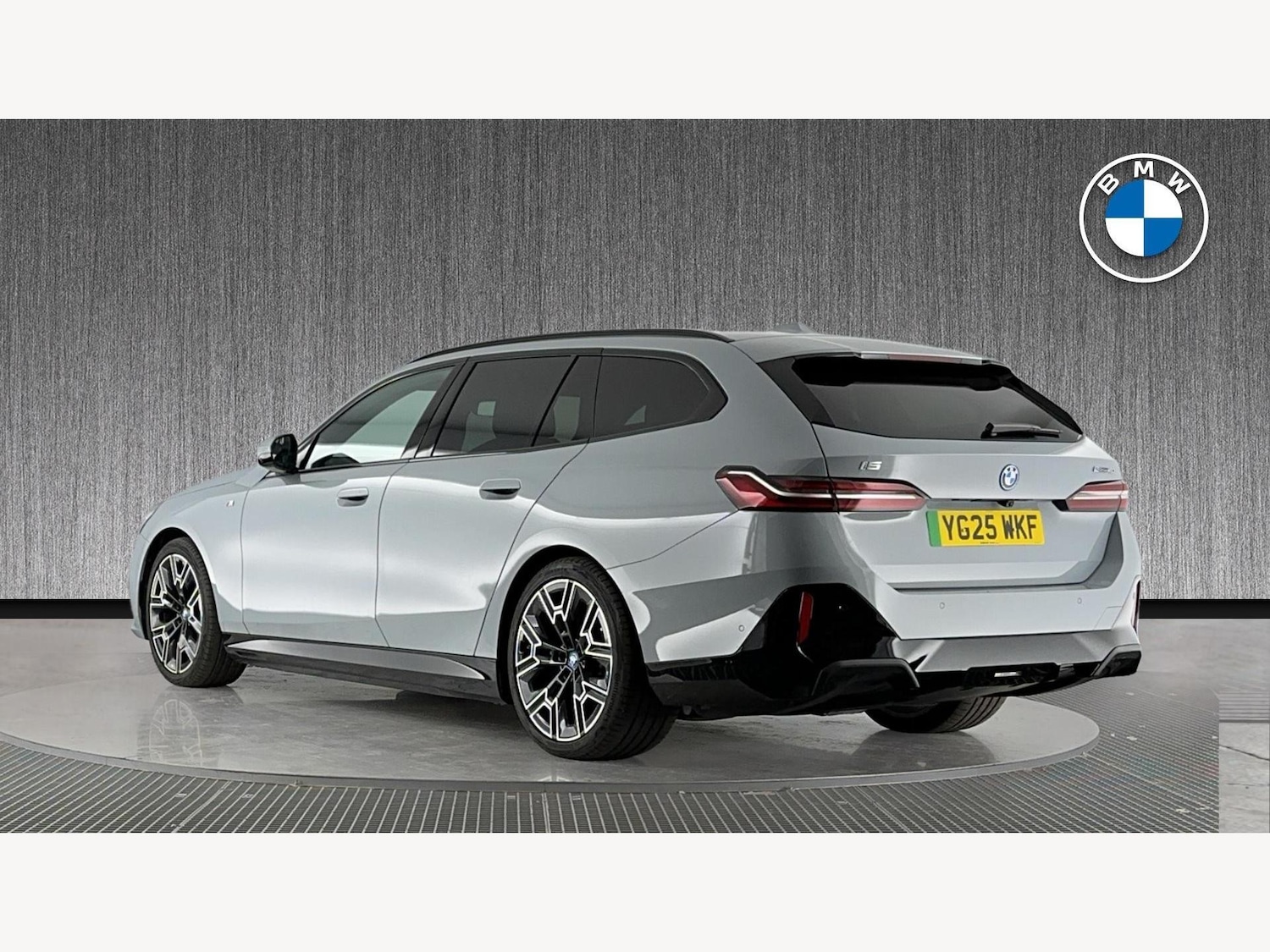 Used BMW i5 2025 for sale - 76818841: Photo 2