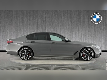 Used BMW 5 Series 2022 for sale - 77440556: Photo