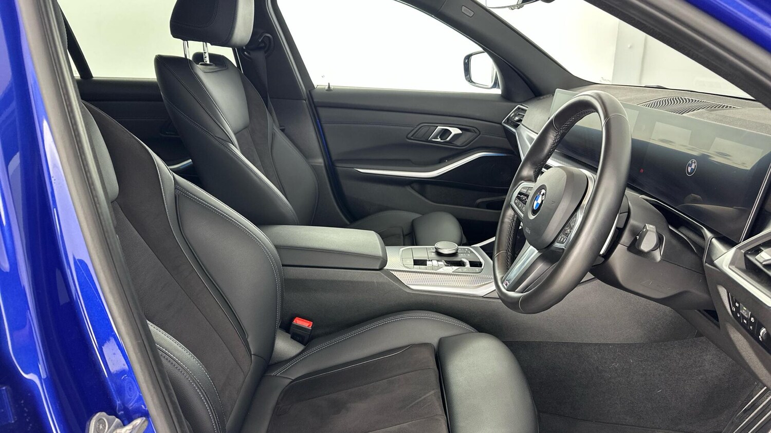 Used BMW 3 Series 2024 for sale - 76818925: Photo 11