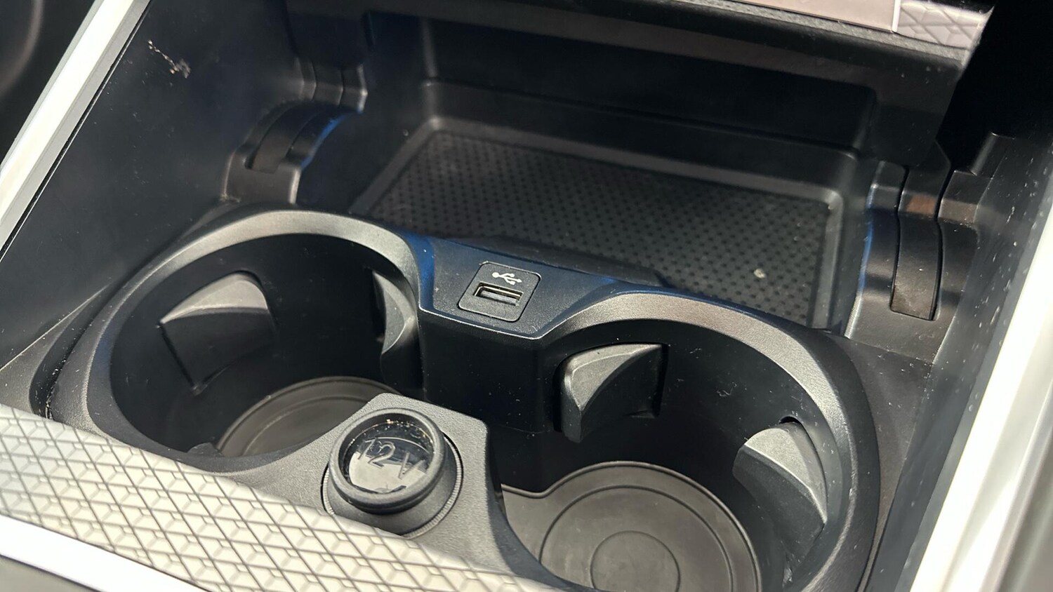 Used BMW 3 Series 2024 for sale - 76818925: Photo 23