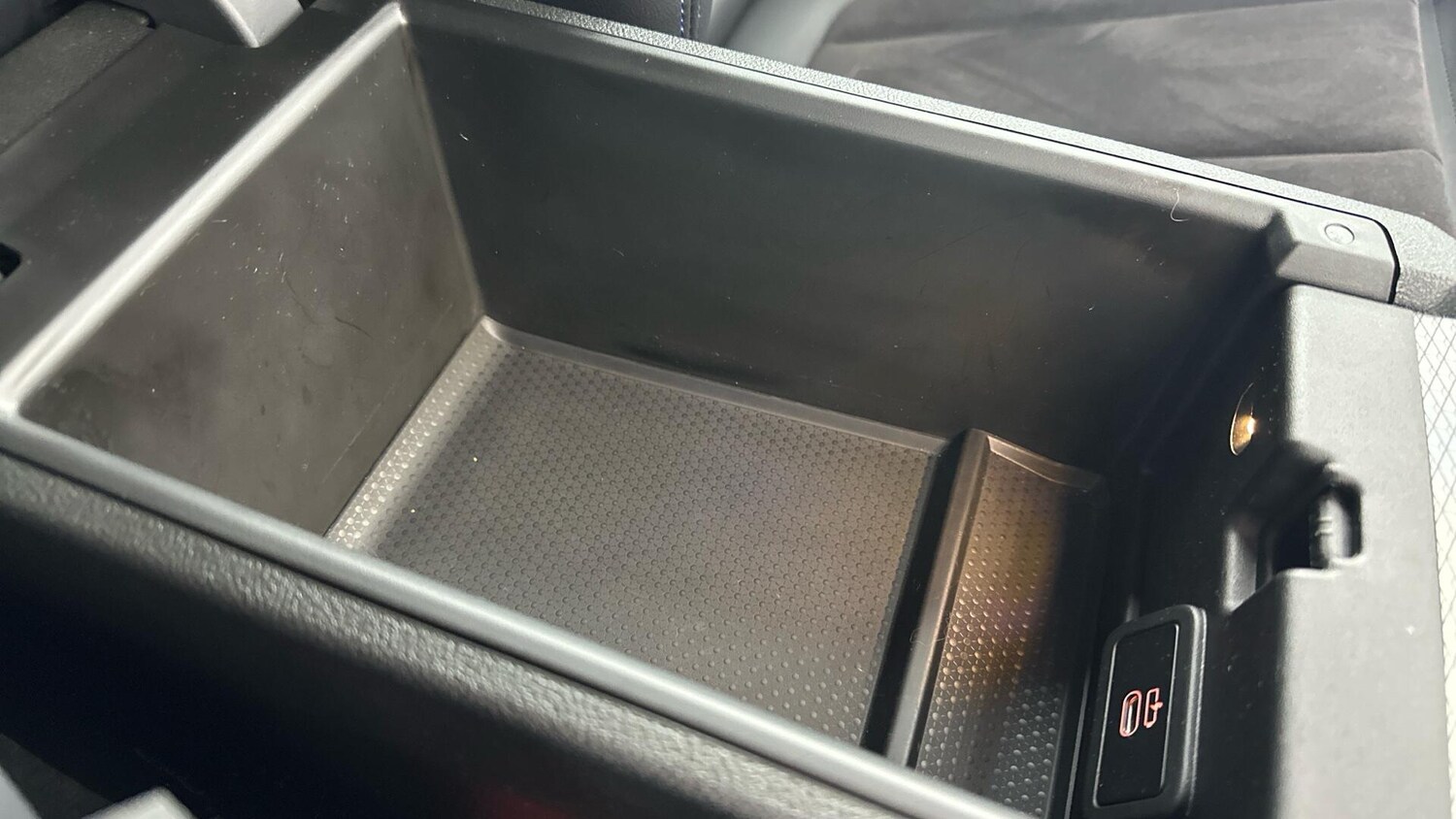 Used BMW 3 Series 2024 for sale - 76818925: Photo 25