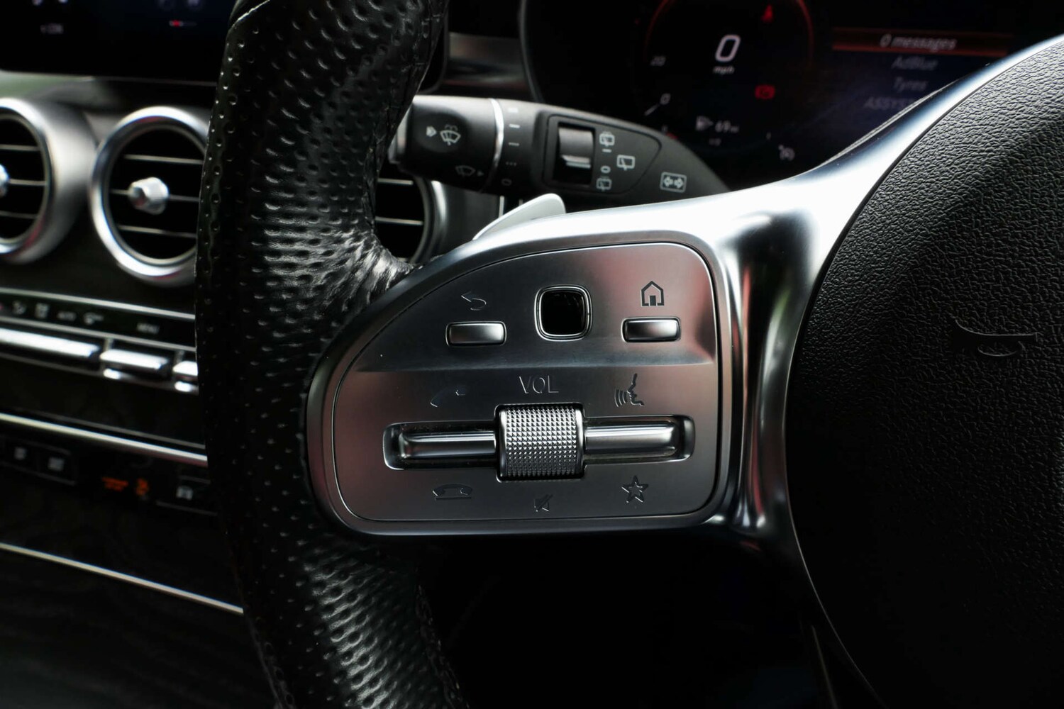 Used Mercedes-Benz GLC 2020 for sale - 76614747: Photo 28