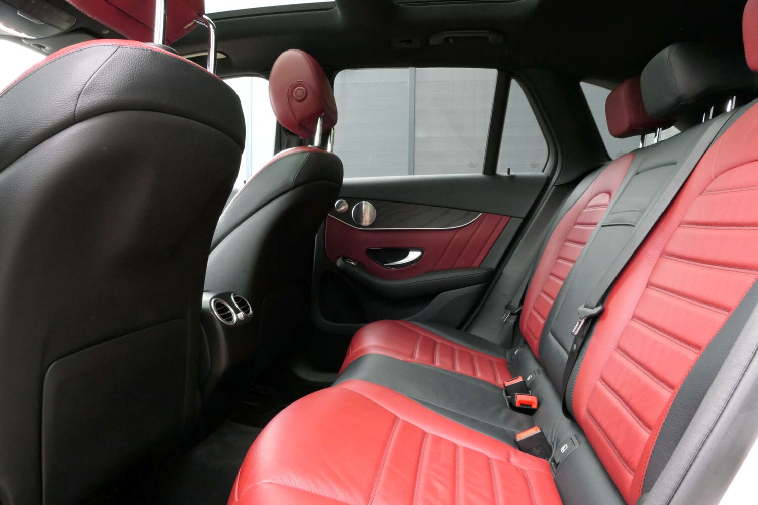 Used Mercedes-Benz GLC 2020 for sale - 76614747: Photo 36