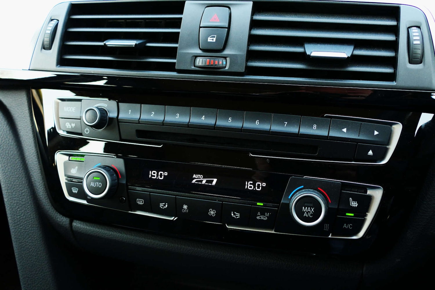 Used BMW 3 Series 2016 for sale - 77736121: Photo 30