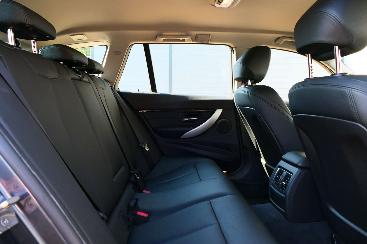 Used BMW 3 Series 2016 for sale - 77736121: Photo 41