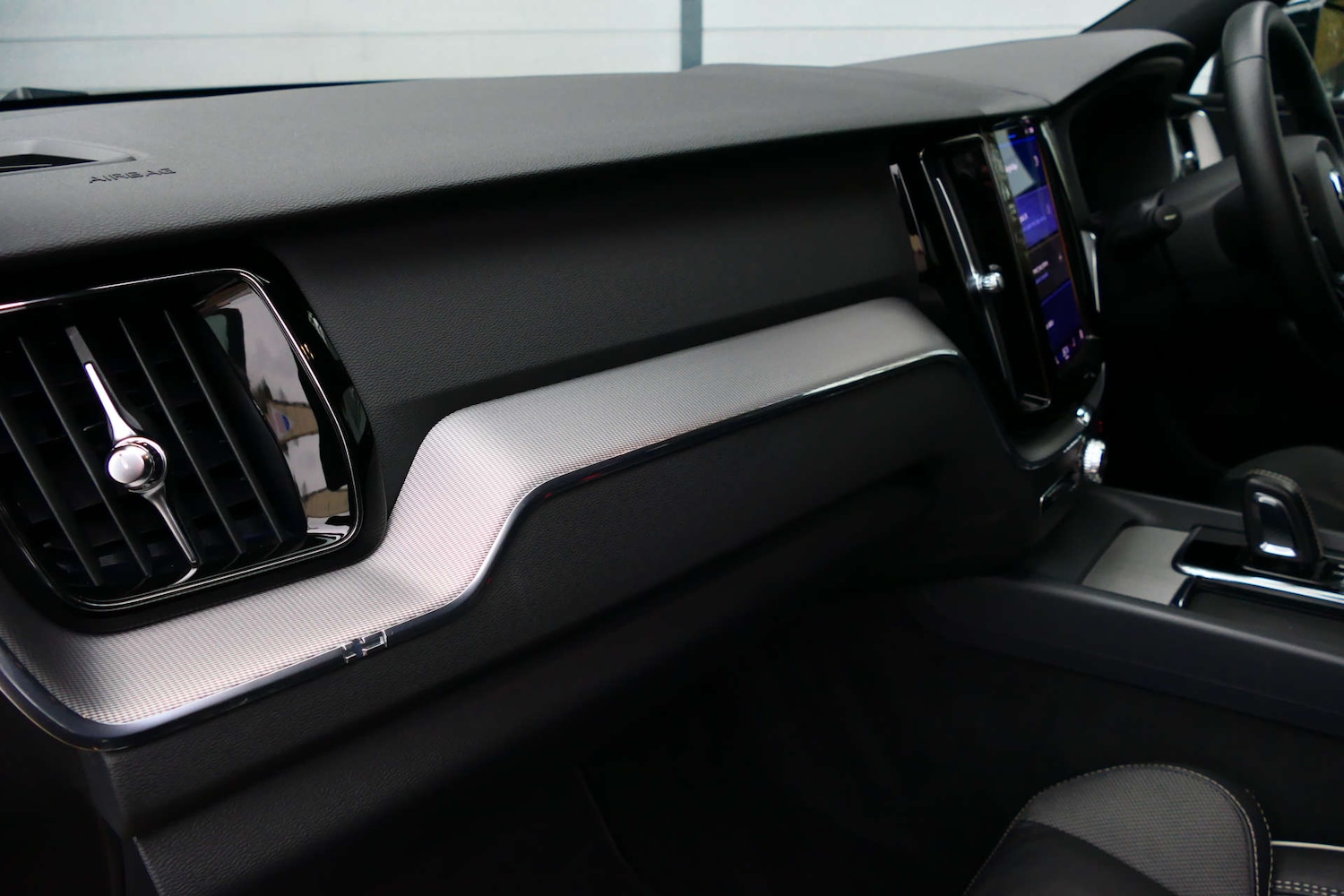 Used Volvo XC60 2022 for sale - 77644028: Photo 22