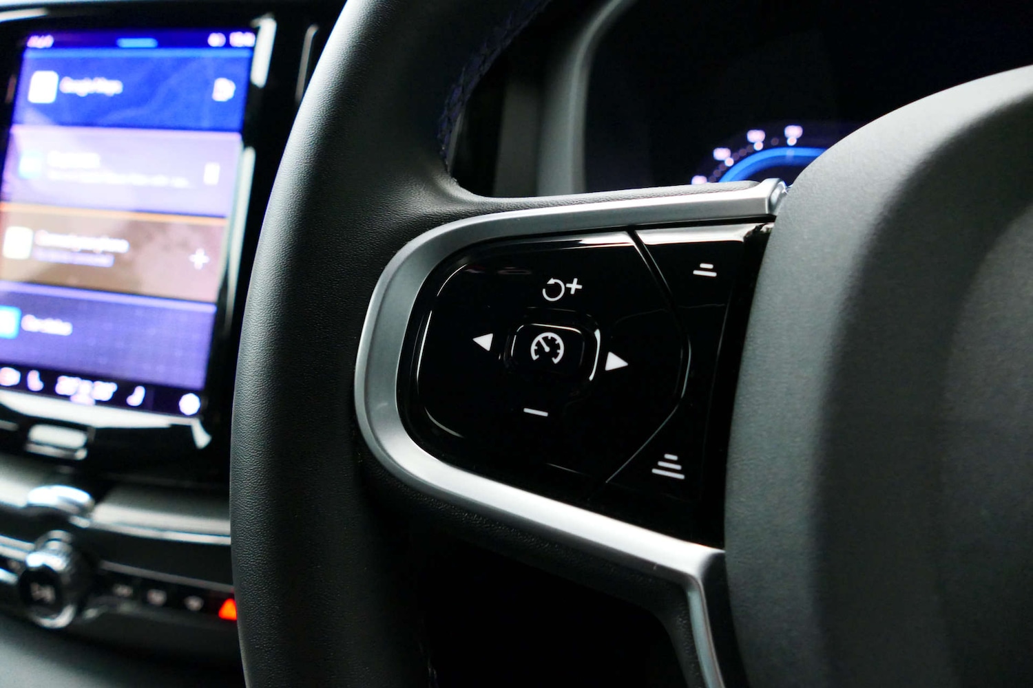 Used Volvo XC60 2022 for sale - 77644028: Photo 41