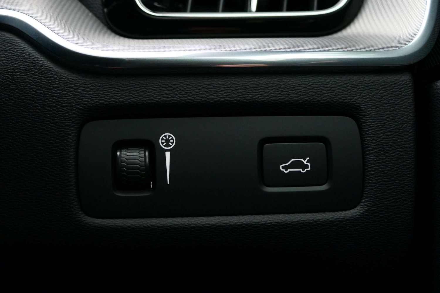 Used Volvo XC60 2022 for sale - 77644028: Photo 44