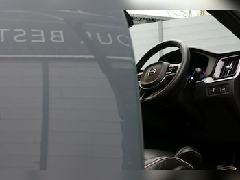 Used Volvo XC60 2022 for sale - 77644028: Photo