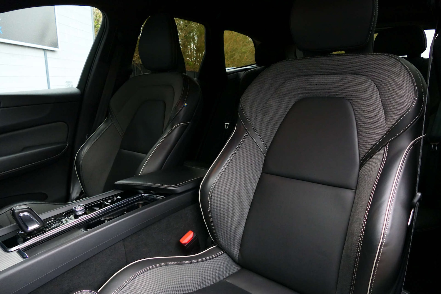 Used Volvo XC60 2022 for sale - 77644028: Photo 5