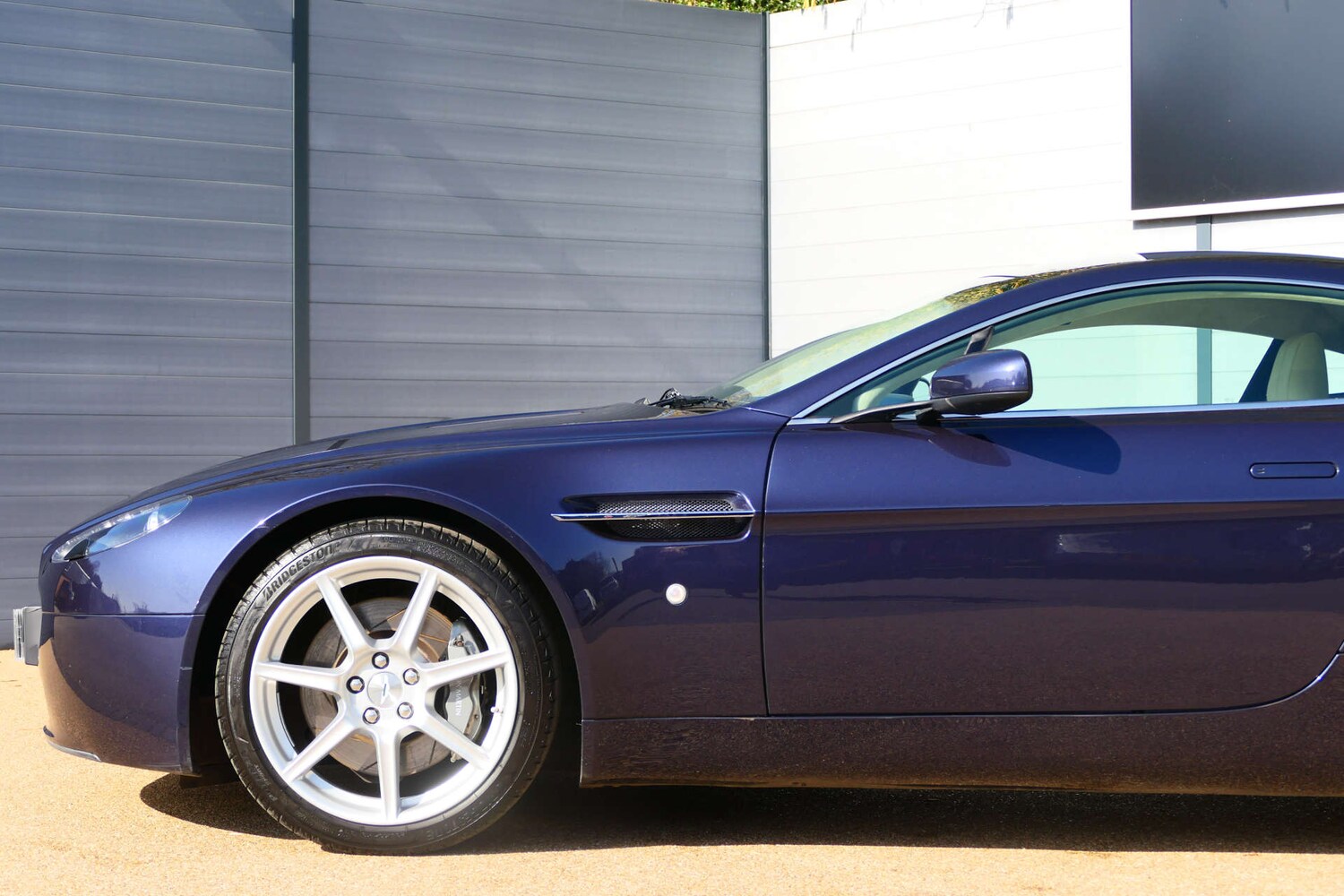 Used Aston Martin Vantage 2007 for sale - 77780985: Photo 10