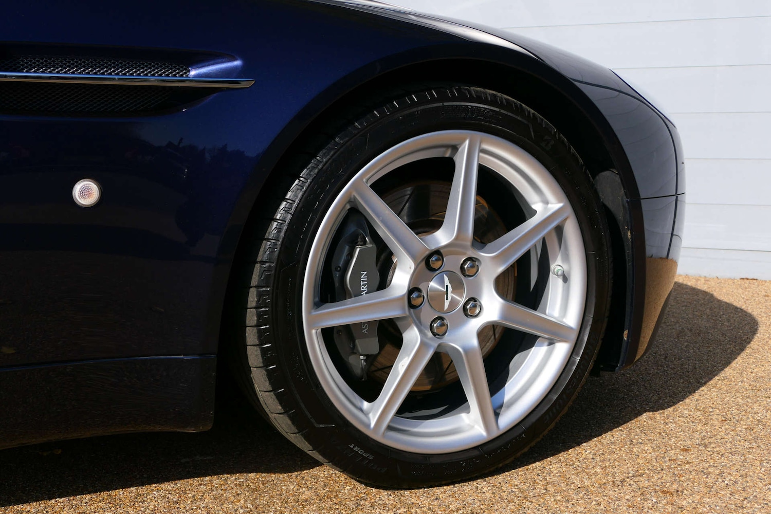 Used Aston Martin Vantage 2007 for sale - 77780985: Photo 17