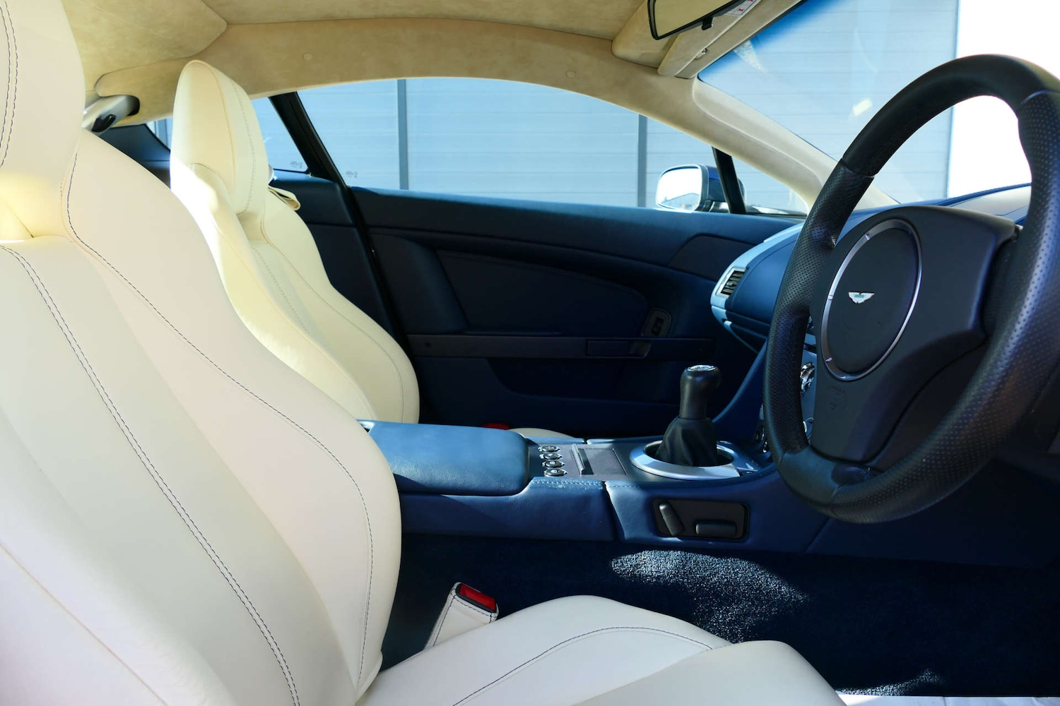 Used Aston Martin Vantage 2007 for sale - 77780985: Photo 22