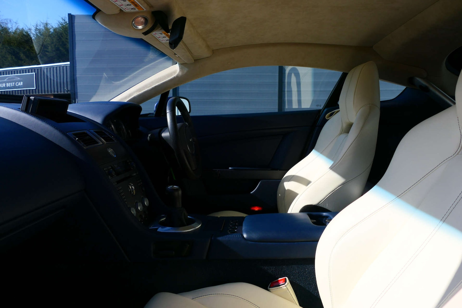 Used Aston Martin Vantage 2007 for sale - 77780985: Photo 35