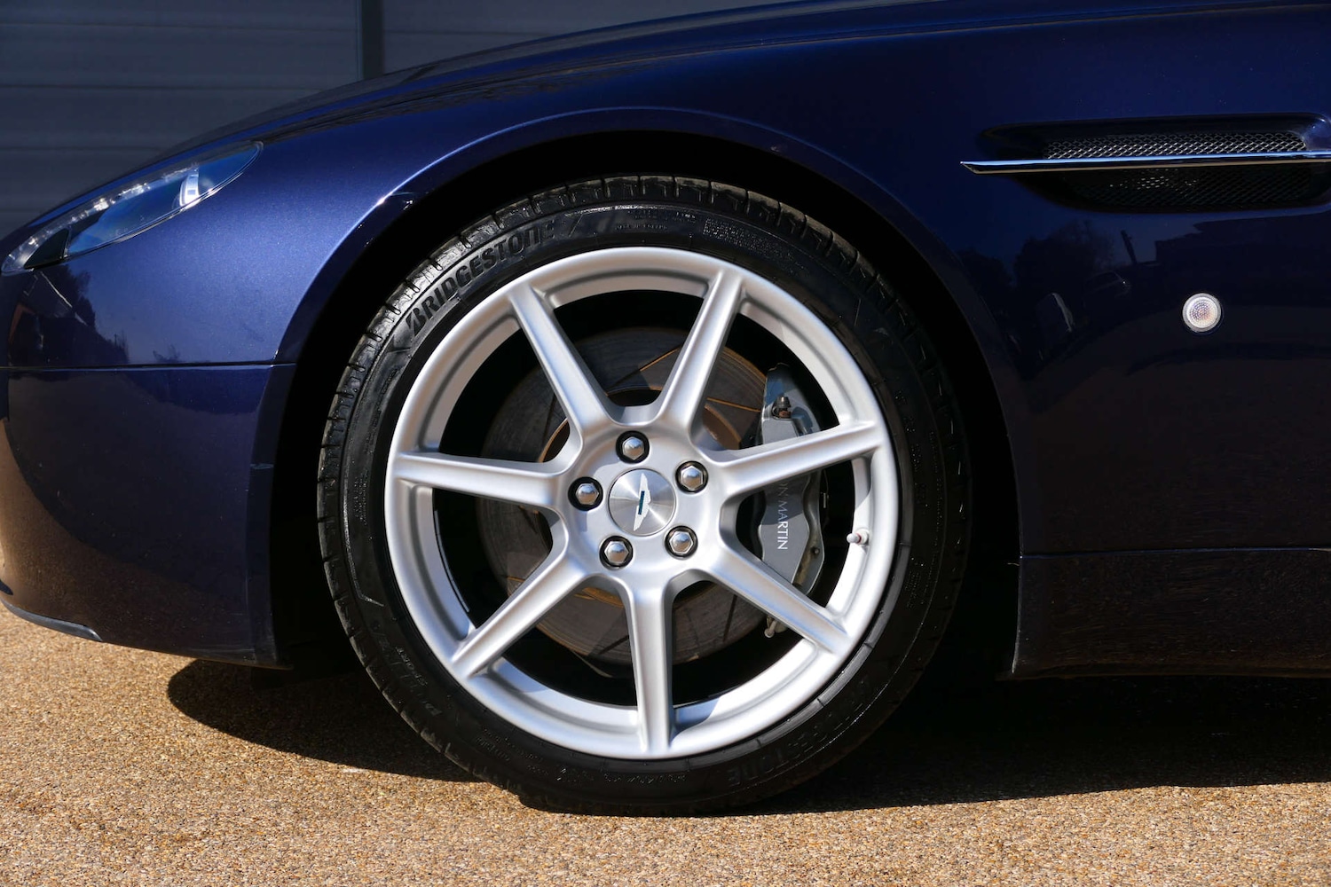 Used Aston Martin Vantage 2007 for sale - 77780985: Photo 9