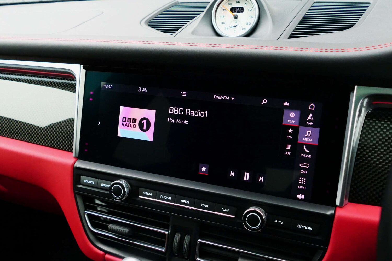 Used Porsche Macan 2021 for sale - 78044980: Photo 42