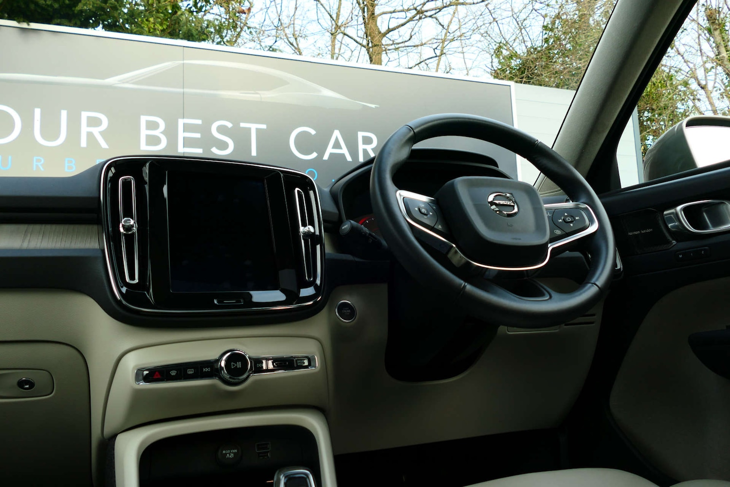 Used Volvo XC40 2019 for sale - 77140926: Photo 32