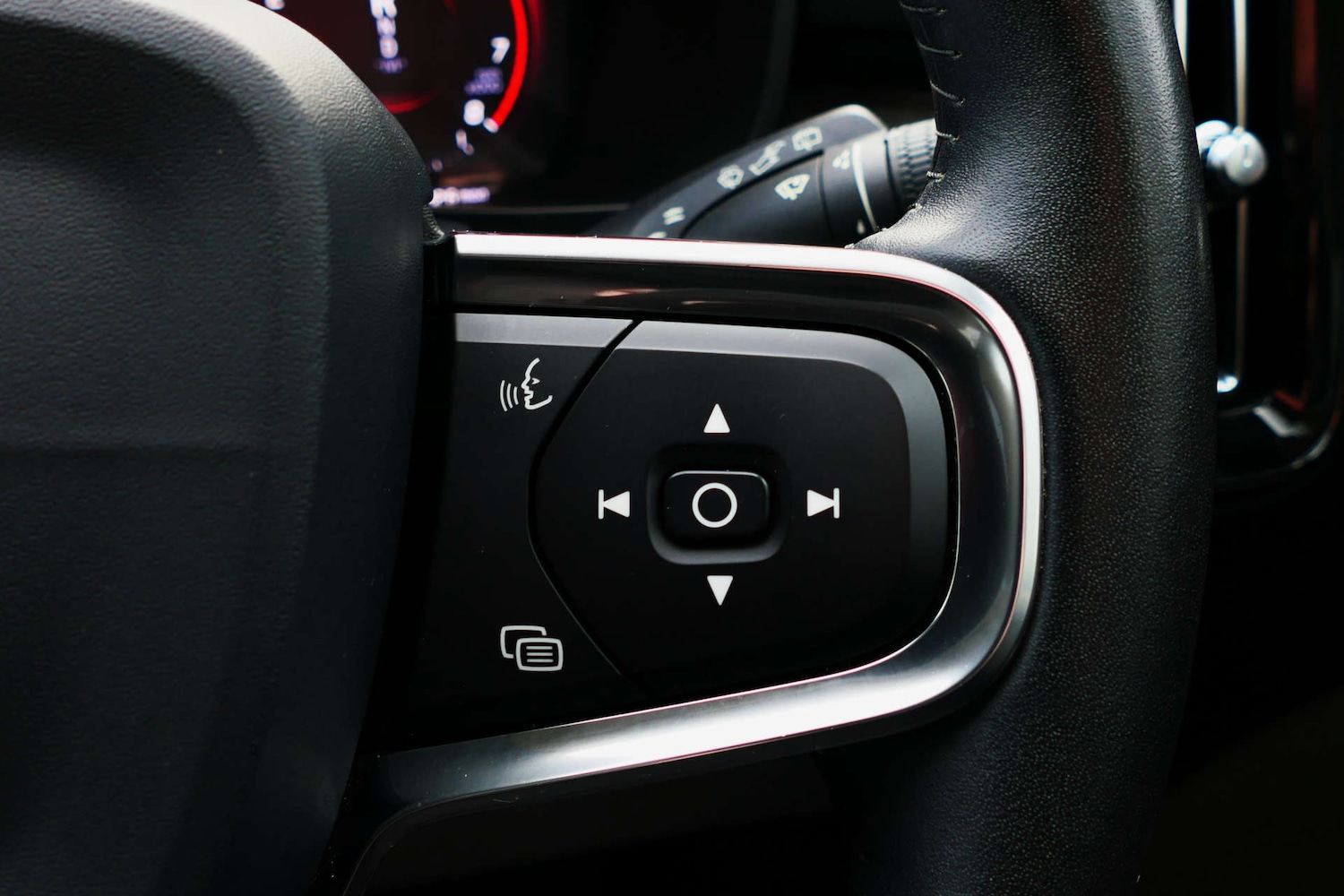 Used Volvo XC40 2019 for sale - 77140926: Photo 38