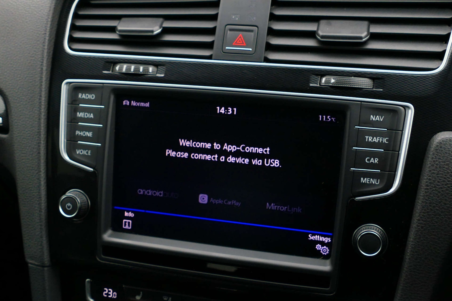 Used Volkswagen Golf 2017 for sale - 78027710: Photo 24