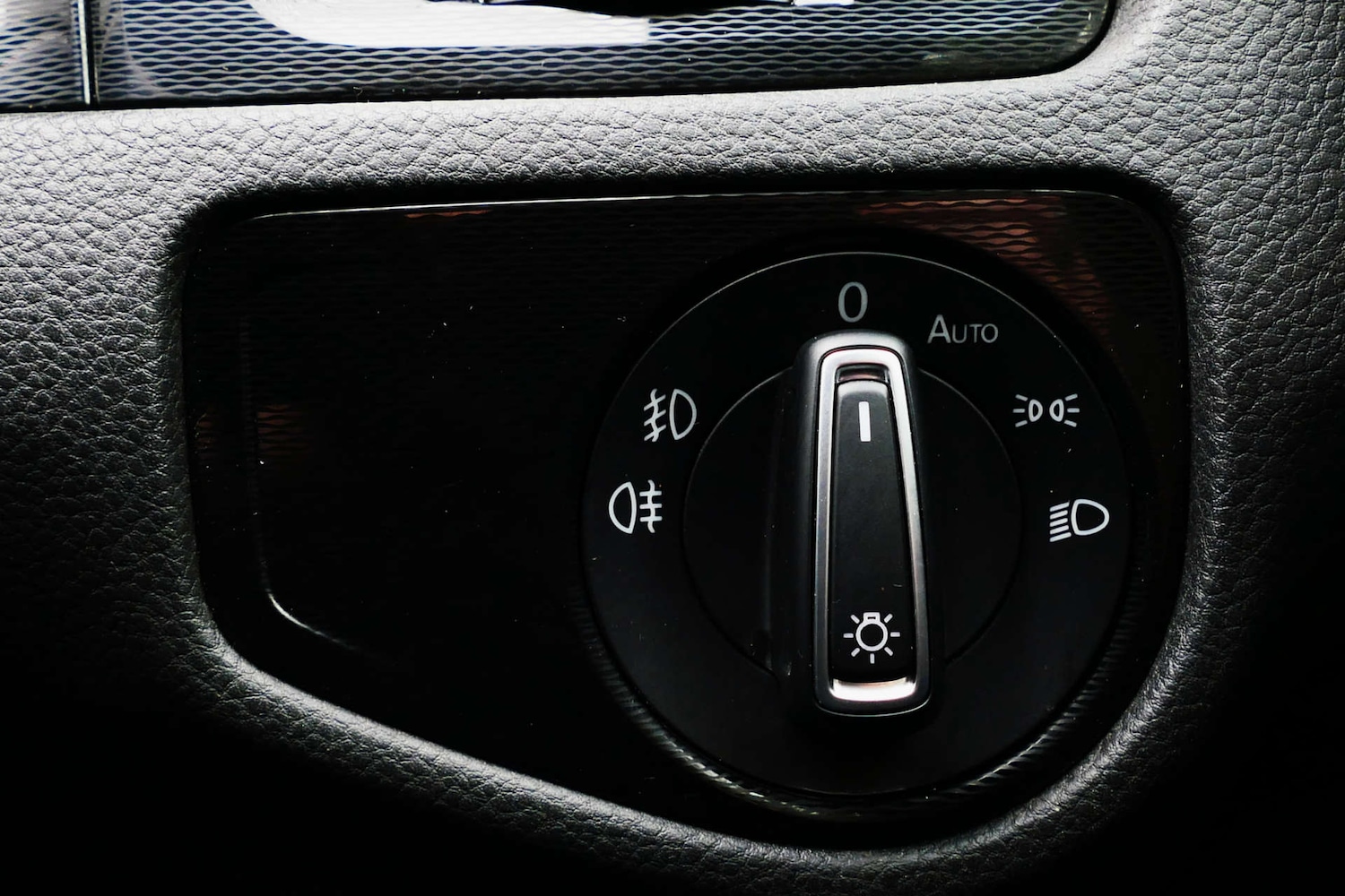 Used Volkswagen Golf 2017 for sale - 78027710: Photo 41