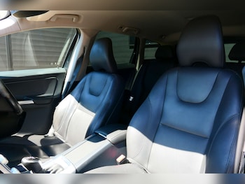 Used Volvo XC60 2016 for sale - 79513854: Photo