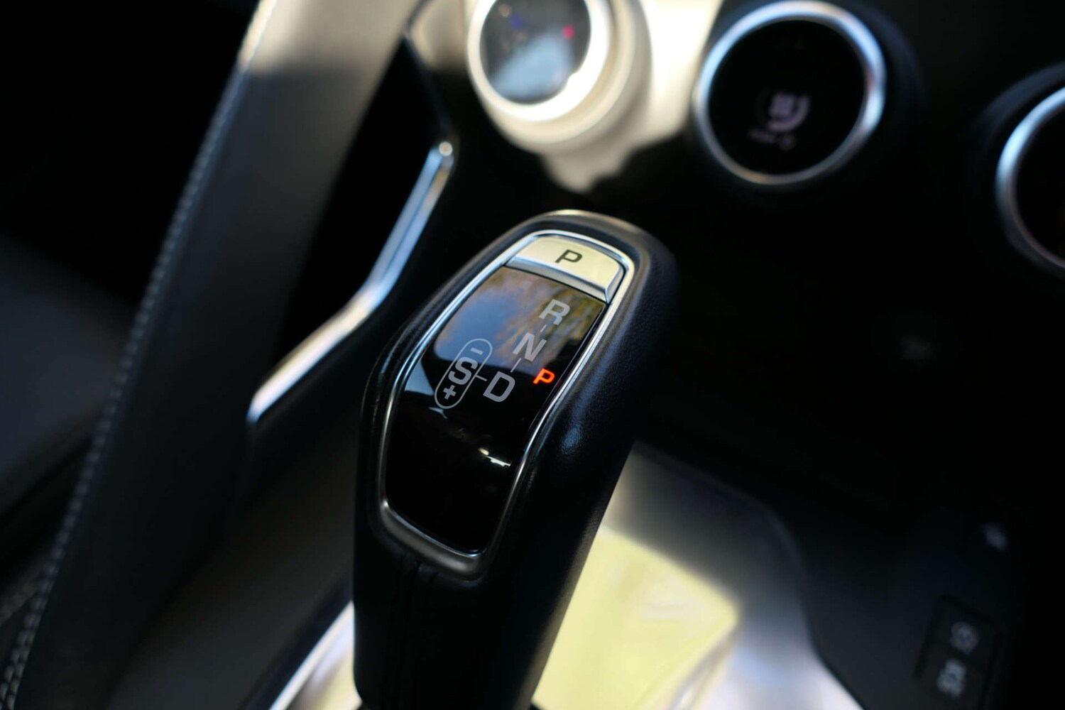 Used Jaguar E-Pace 2019 for sale - 76940172: Photo 24