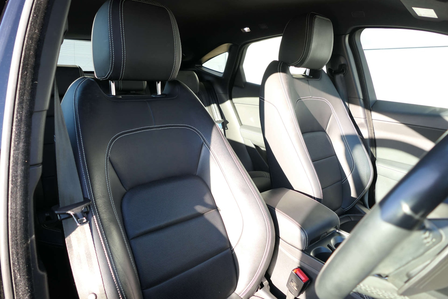 Used Jaguar E-Pace 2019 for sale - 76940172: Photo 4