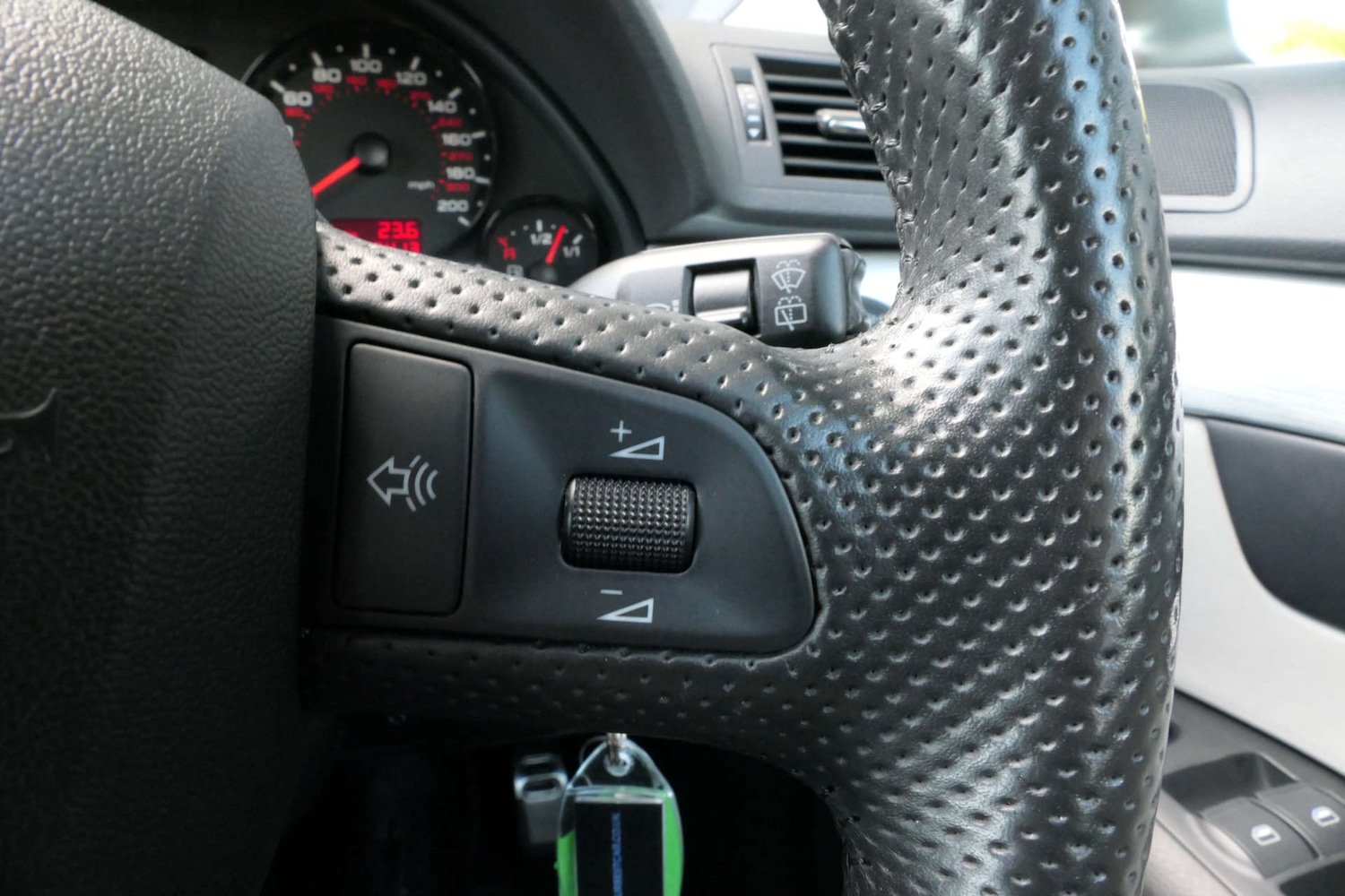 Used Audi RS4 2006 for sale - 76616656: Photo 41