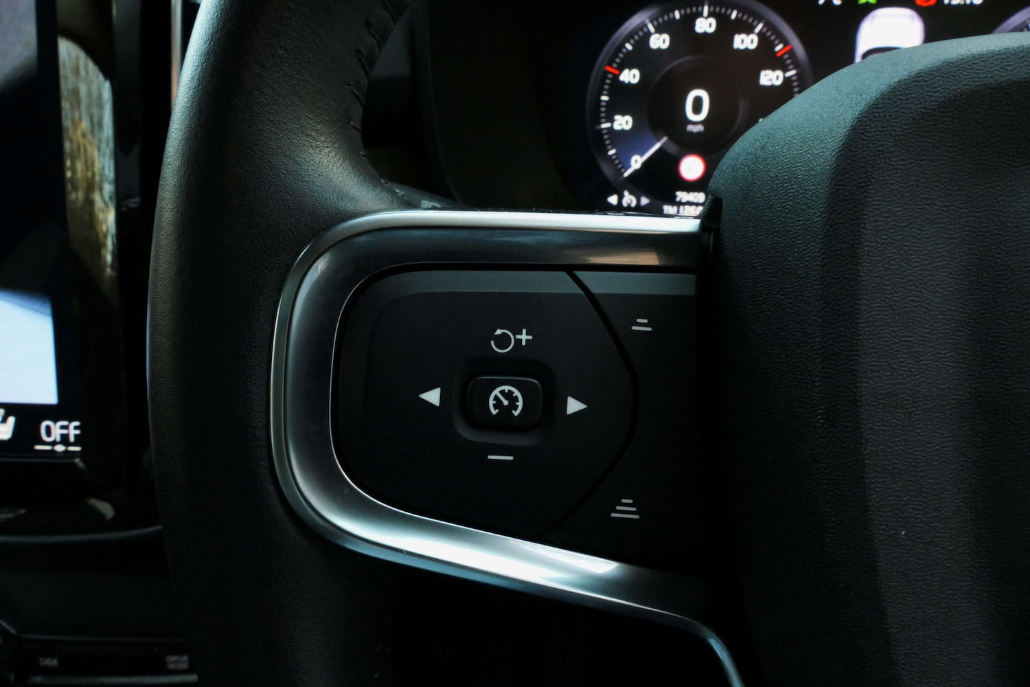 Used Volvo XC40 2020 for sale - 76921255: Photo 28