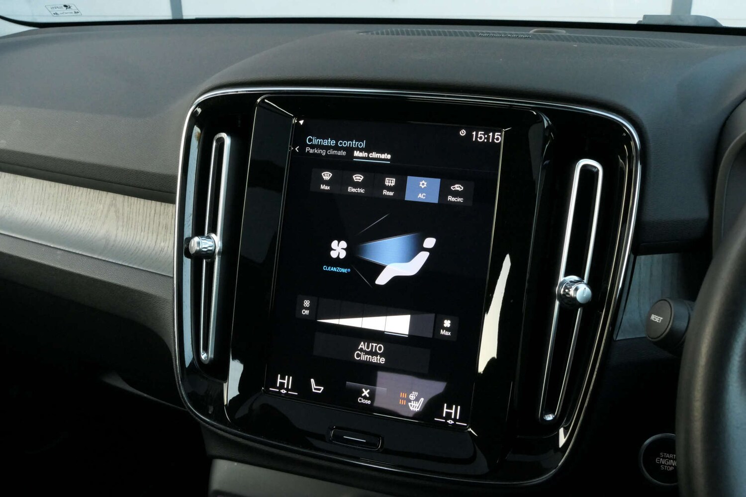 Used Volvo XC40 2020 for sale - 76921255: Photo 39