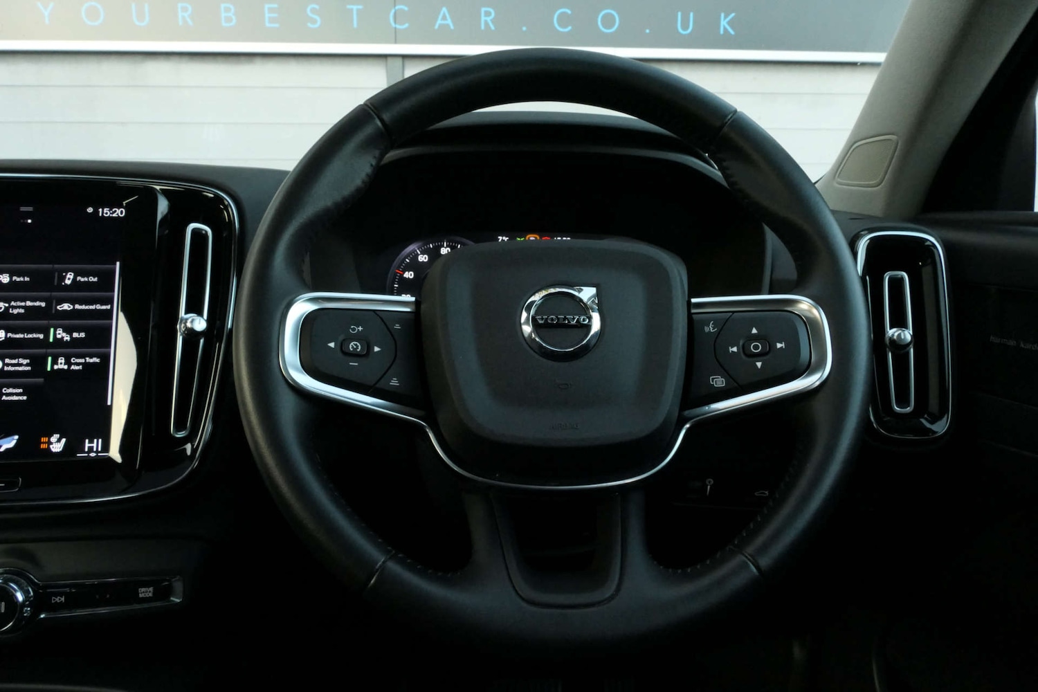 Used Volvo XC40 2020 for sale - 76614731: Photo 23