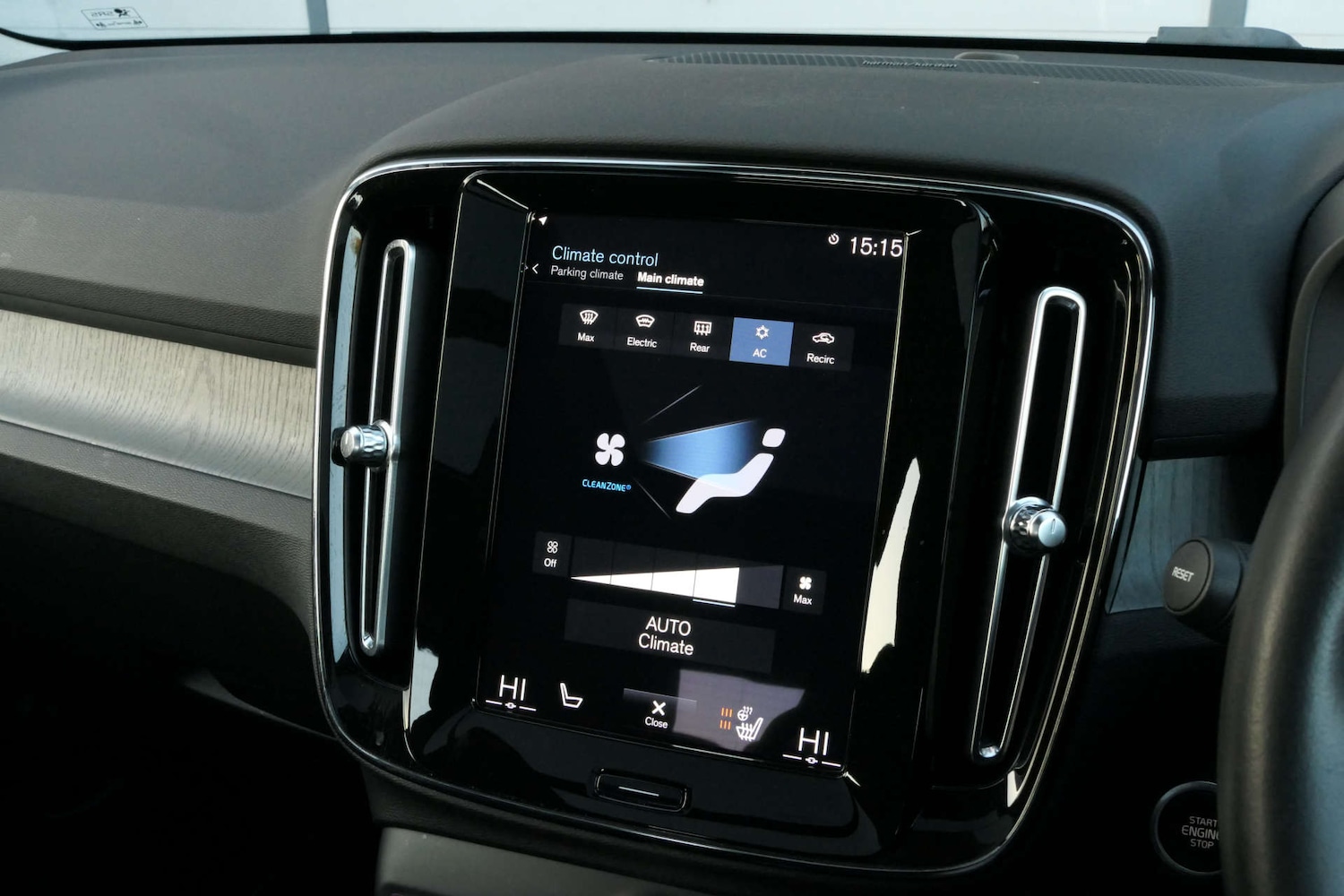 Used Volvo XC40 2020 for sale - 76614731: Photo 39